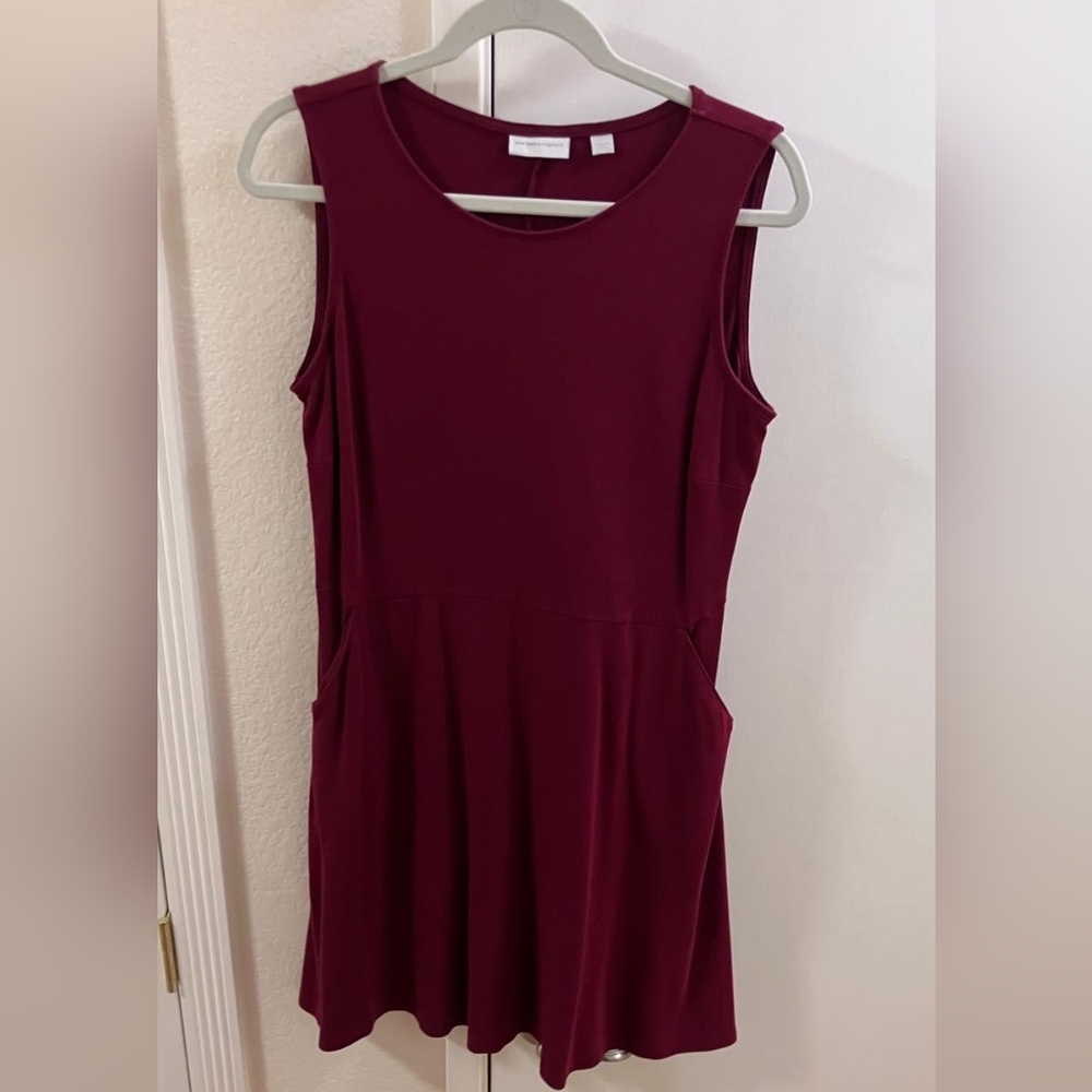 New York & Company Rich Red Top
